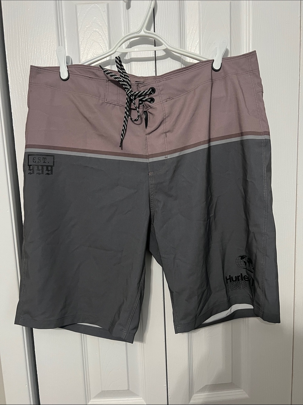 Hurley Men’s Mauve & Gray Colorblock Board Shorts